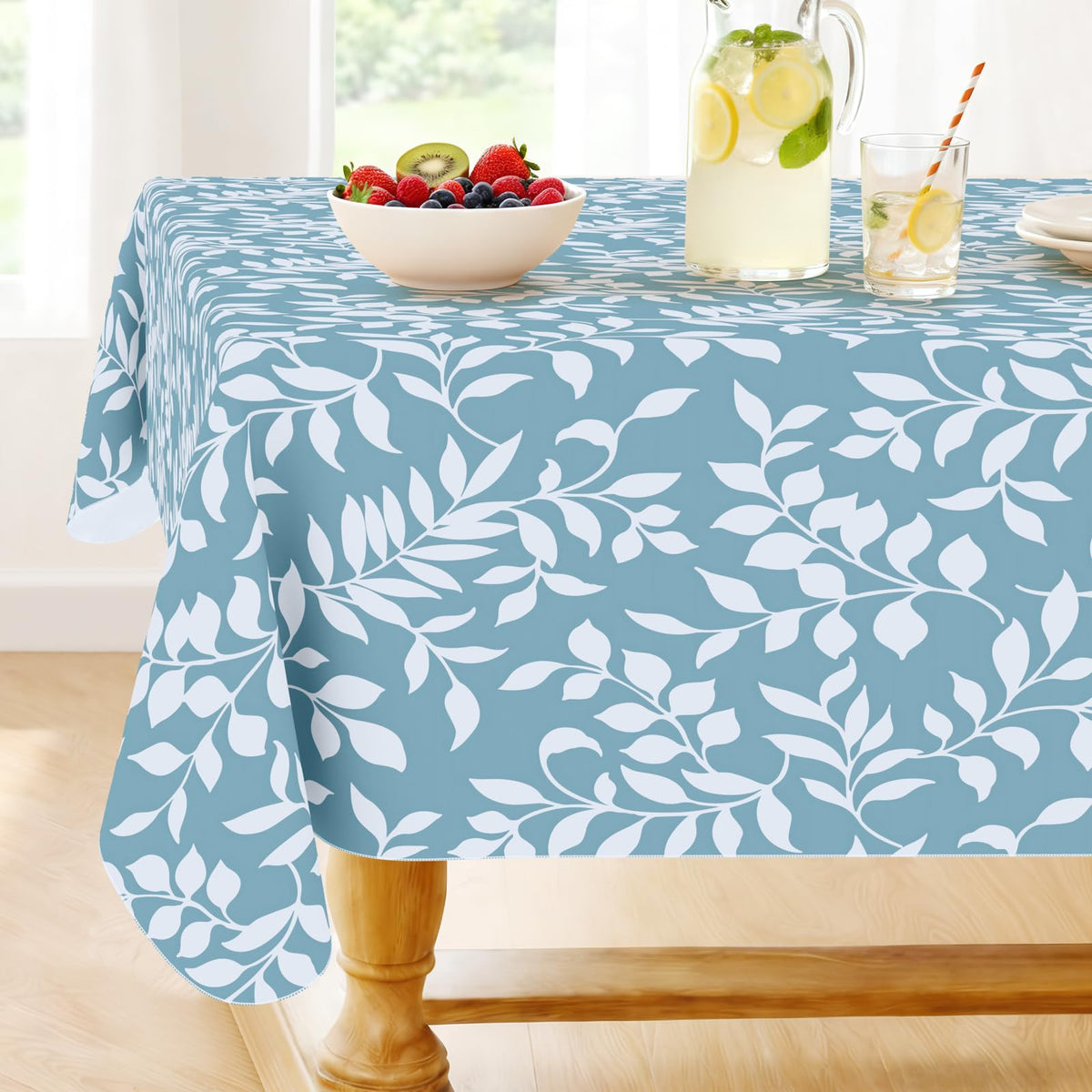 Smiry Rectangle Table Cloth, Waterproof Vinyl Tablecloths with Flannel Backing, Wipeable Spillproof Plastic Table Cover for Dining, Indoor and Outdoor (Champagne, 60 "x 84")