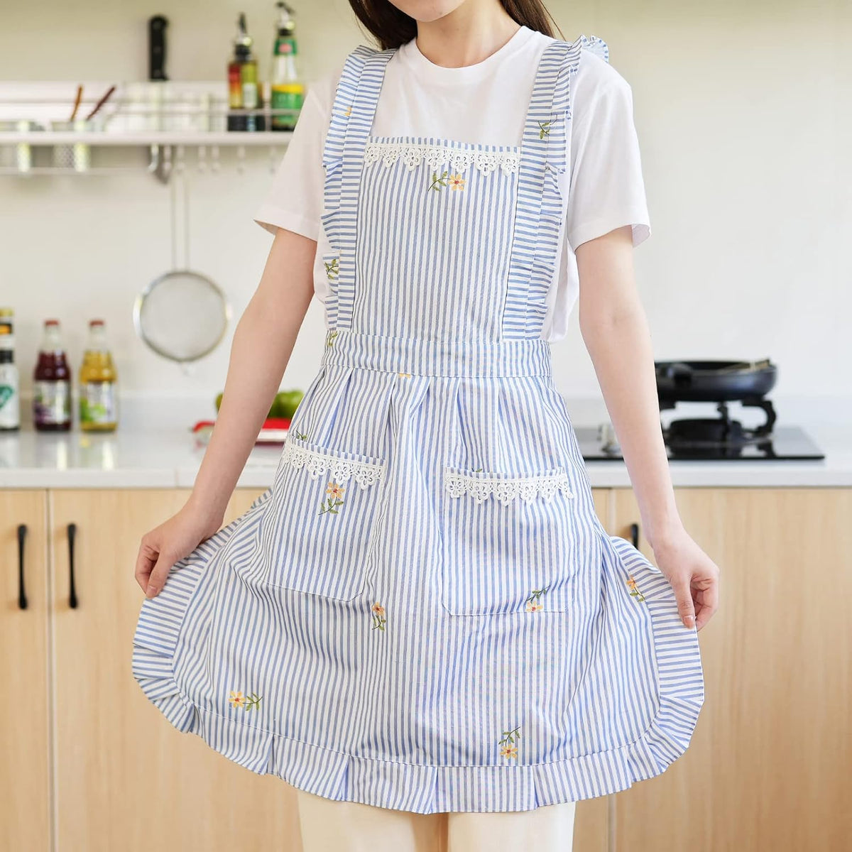 Aoomzoon Cute Aprons for Women with Pockets for Cooking Kitchen Gifts