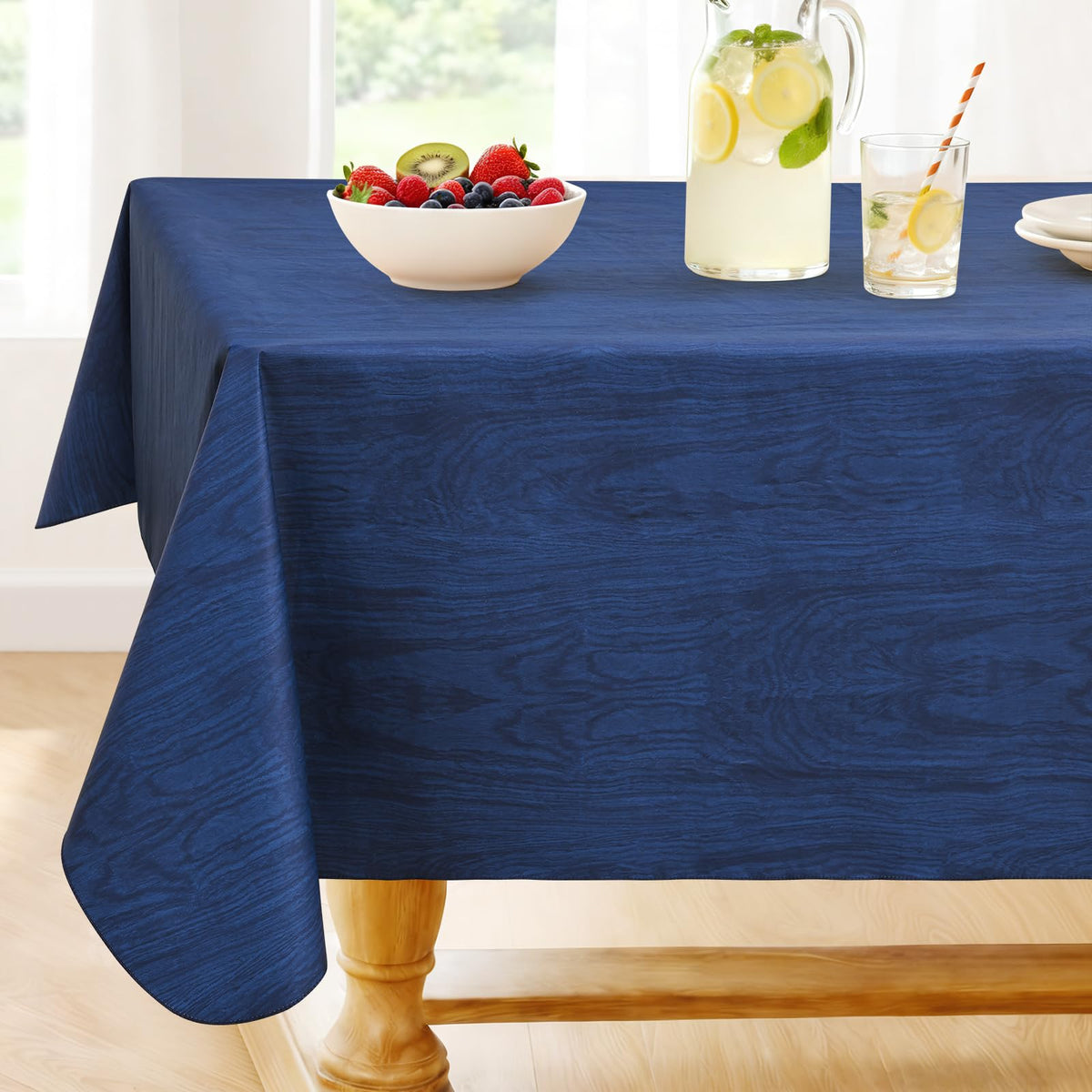 Smiry Rectangle Table Cloth, Waterproof Vinyl Tablecloths with Flannel Backing, Wipeable Spillproof Plastic Table Cover for Dining, Indoor and Outdoor (Champagne, 60 "x 84")