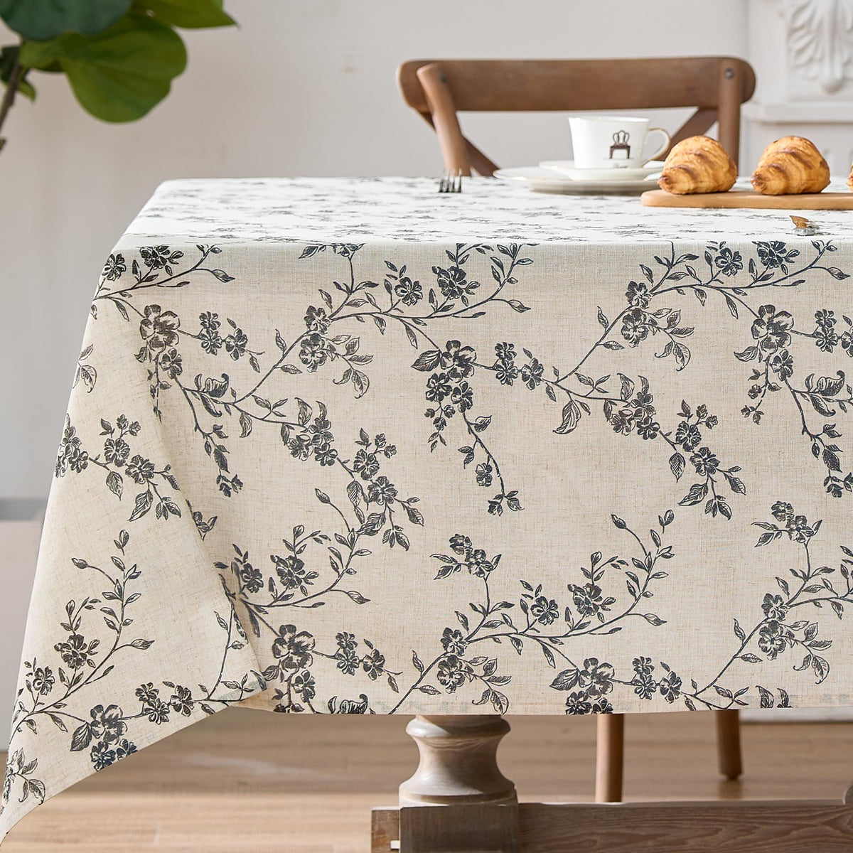 jinchan Black Farmhouse Floral Linen Rectangle Table Cloth 52 x 70 Inch