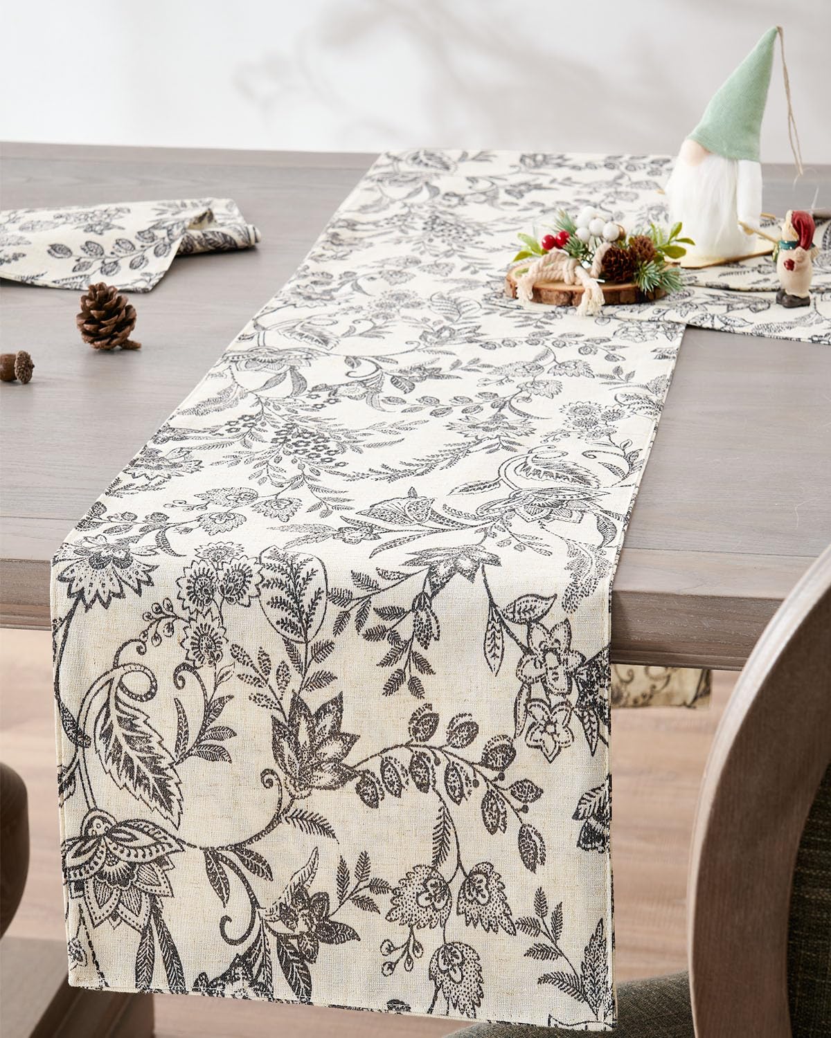 jinchan Black Farmhouse Floral Linen Rectangle Table Cloth 52 x 70 Inch