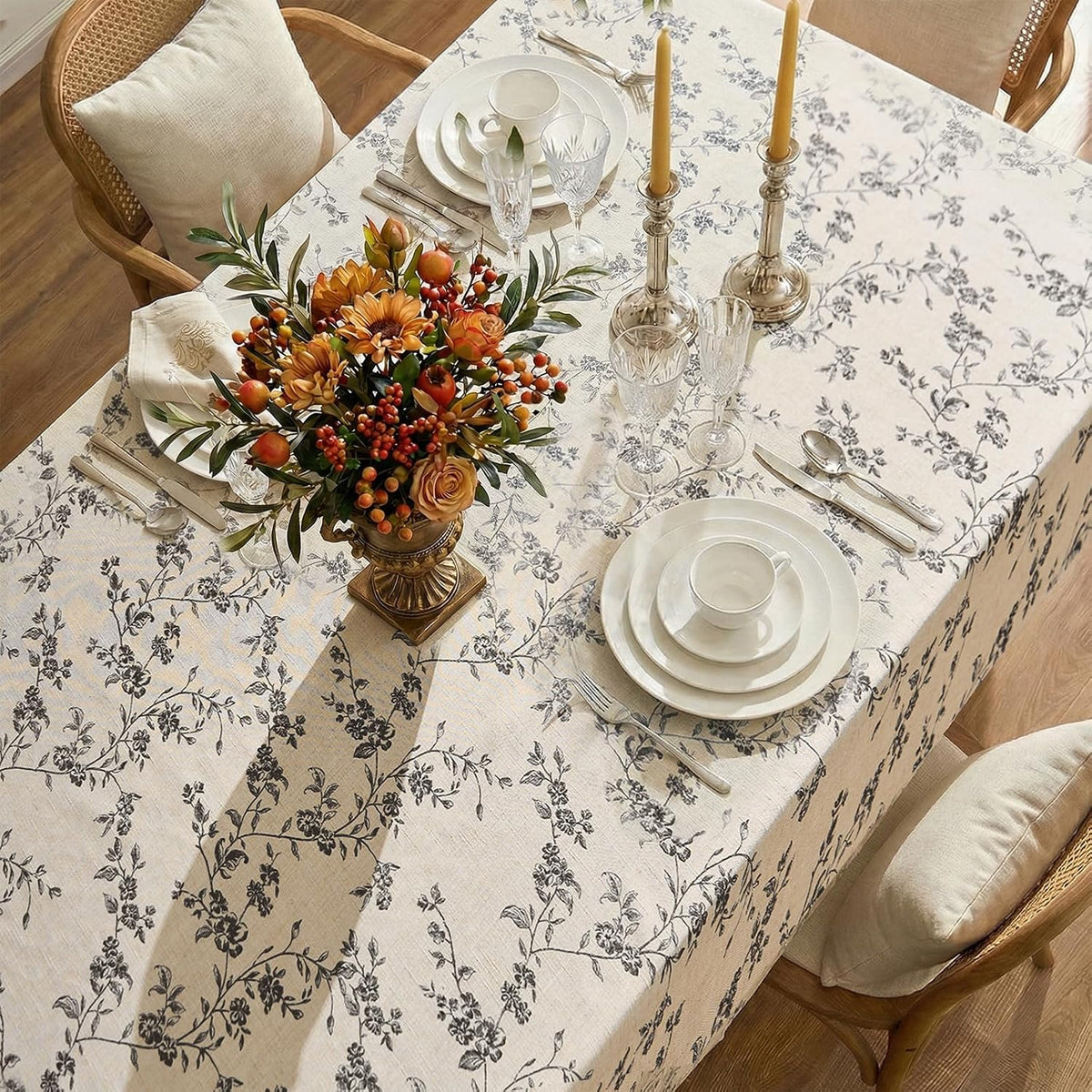 jinchan Black Farmhouse Floral Linen Rectangle Table Cloth 52 x 70 Inch