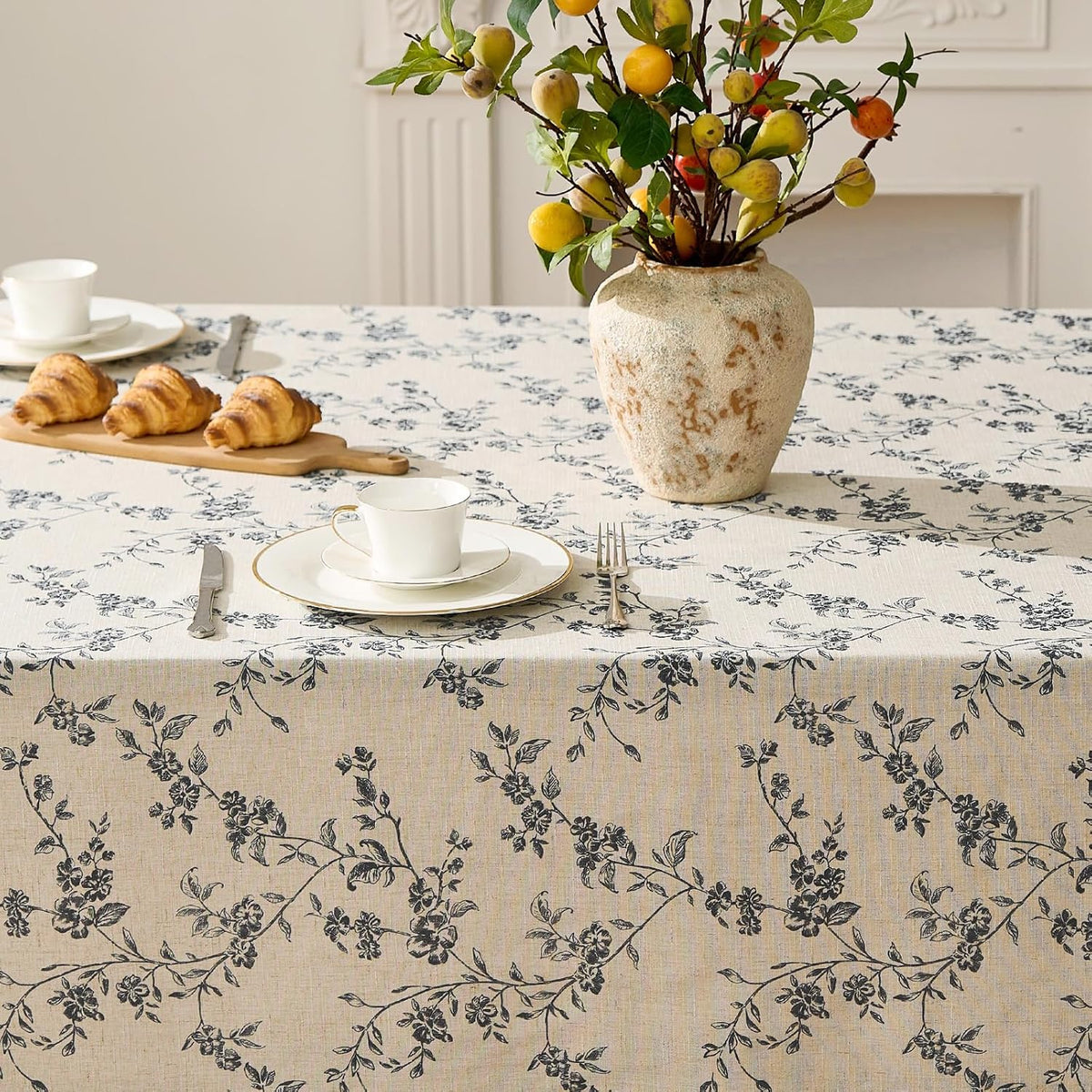 jinchan Black Farmhouse Floral Linen Rectangle Table Cloth 52 x 70 Inch