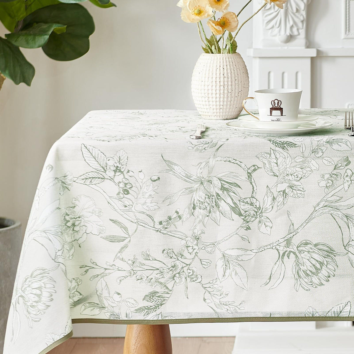 jinchan Black Farmhouse Floral Linen Rectangle Table Cloth 52 x 70 Inch