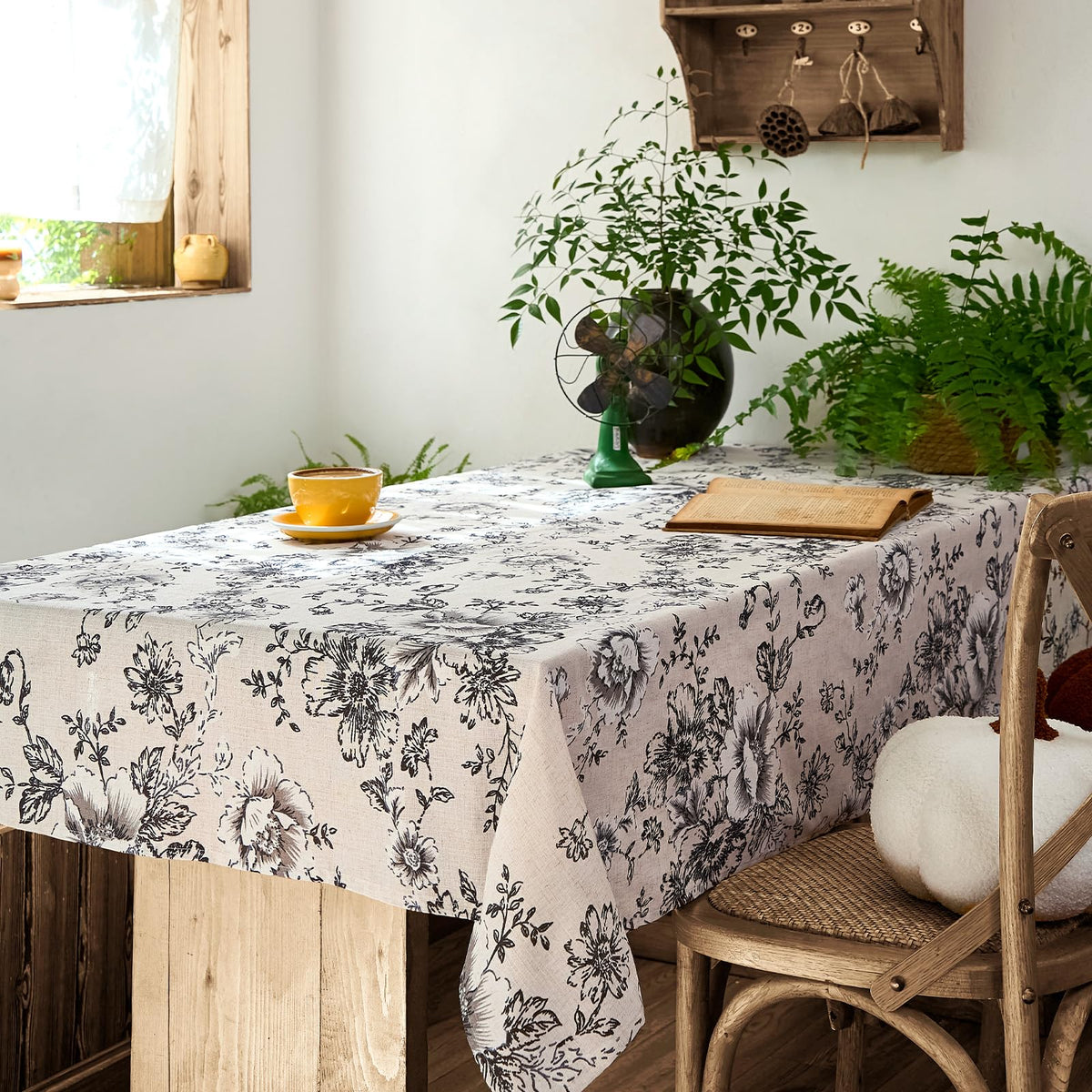 jinchan Black Farmhouse Floral Linen Rectangle Table Cloth 52 x 70 Inch